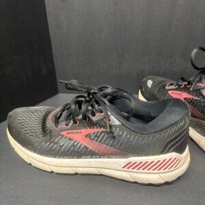Brooks Addiction GT 15 Woman's Size 10